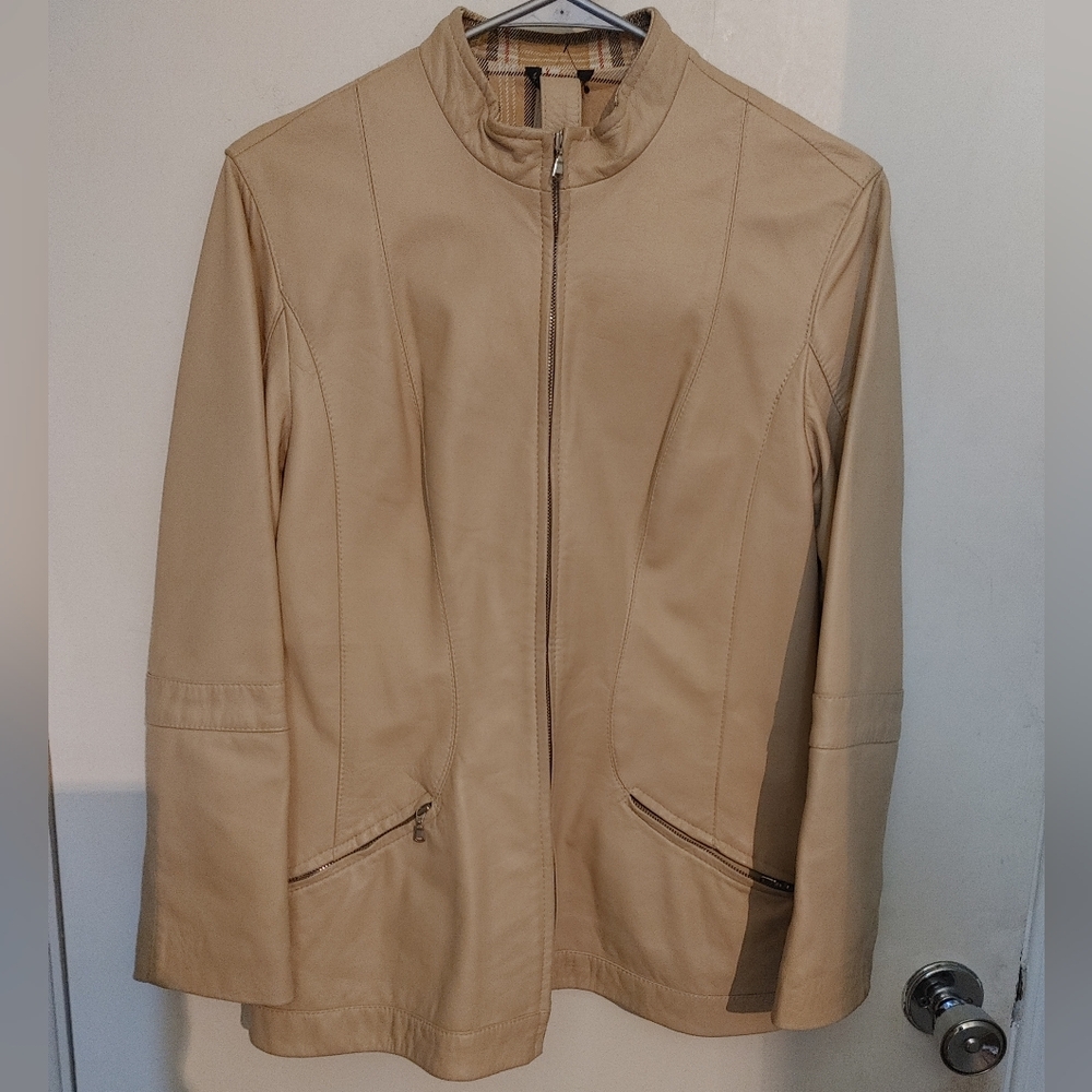 Peruzzi  Leather Jacket - Florence Italy SZ.44 Med. Cream